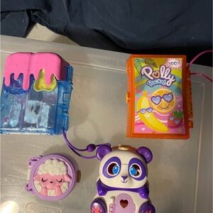 Pink and Blue Action Figures Playset